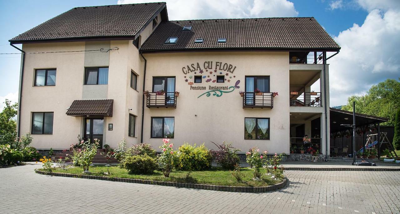 Pensiunea Casa Cu Flori Cisnadioara Bagian luar foto