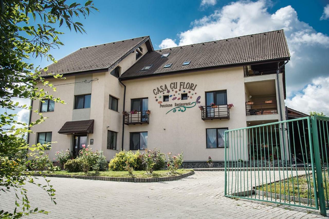 Pensiunea Casa Cu Flori Cisnadioara Bagian luar foto