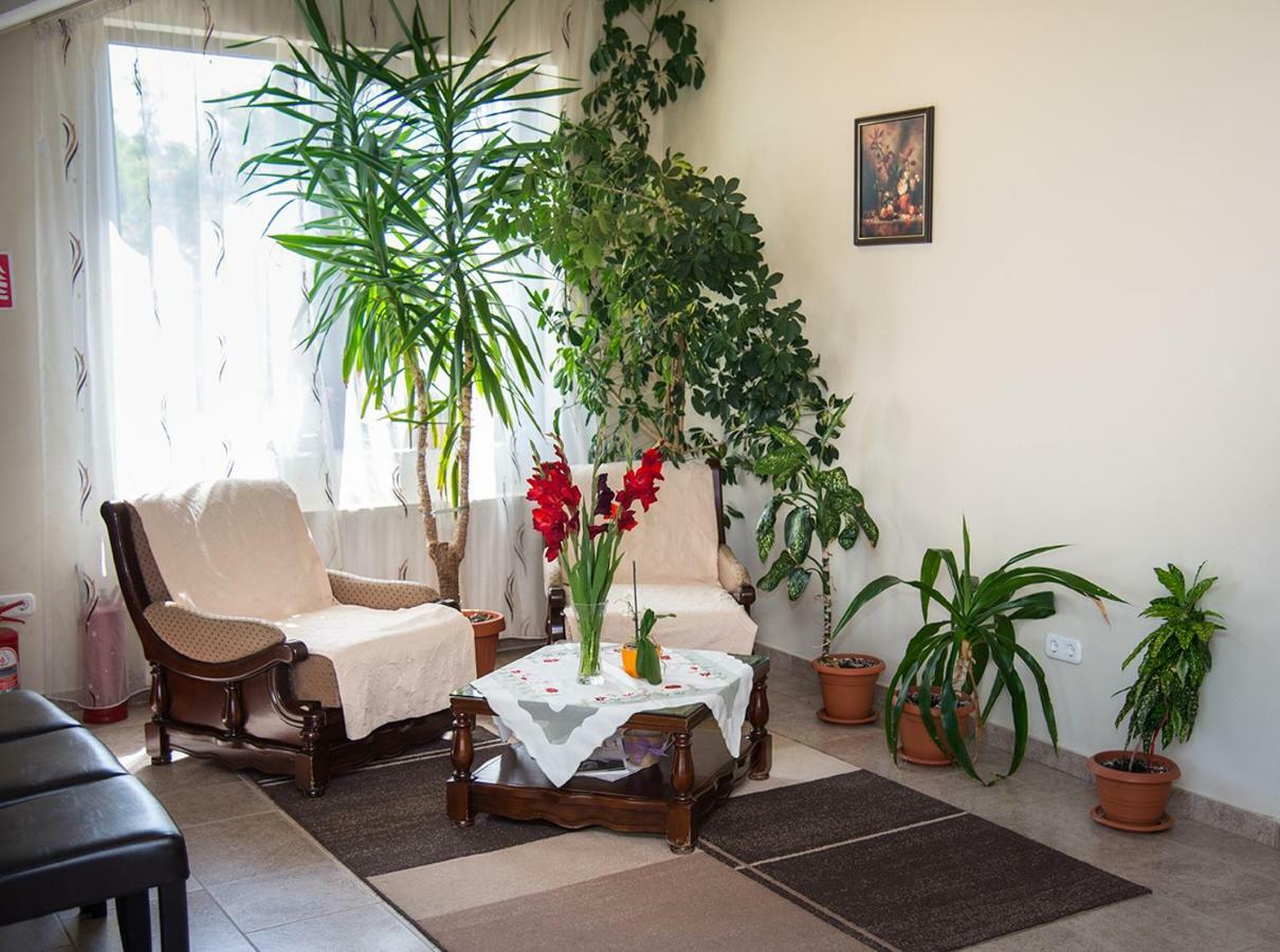 Pensiunea Casa Cu Flori Cisnadioara Bagian luar foto